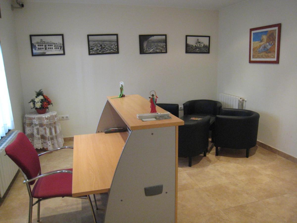 Hostal Alfajarin El Burgo de Ebro 外观 照片